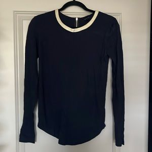 Jcrew long sleeve t-shirt, size XS, navy color.
